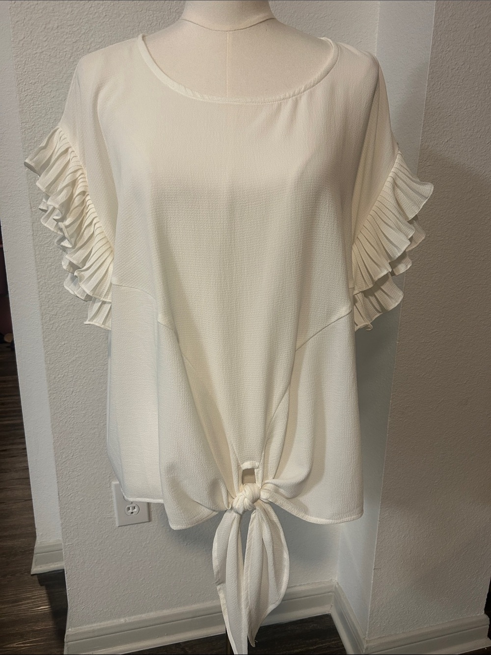 She + Sky Cream Ruffle Sleeve Tie-Front Blouse